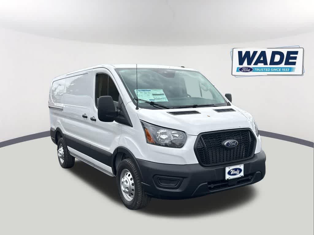 View vehicle photo 3