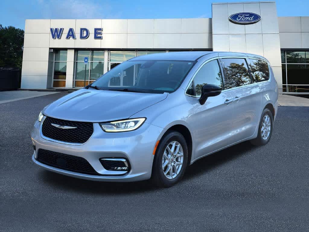 2024 Chrysler Pacifica
