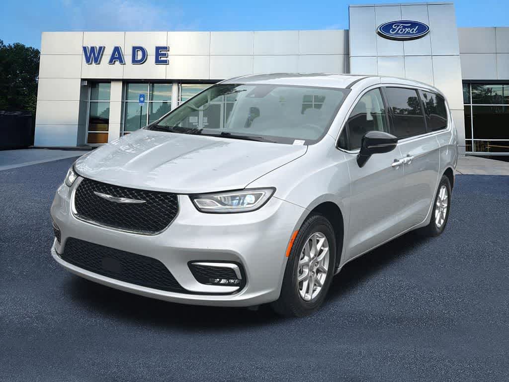 2024 Chrysler Pacifica