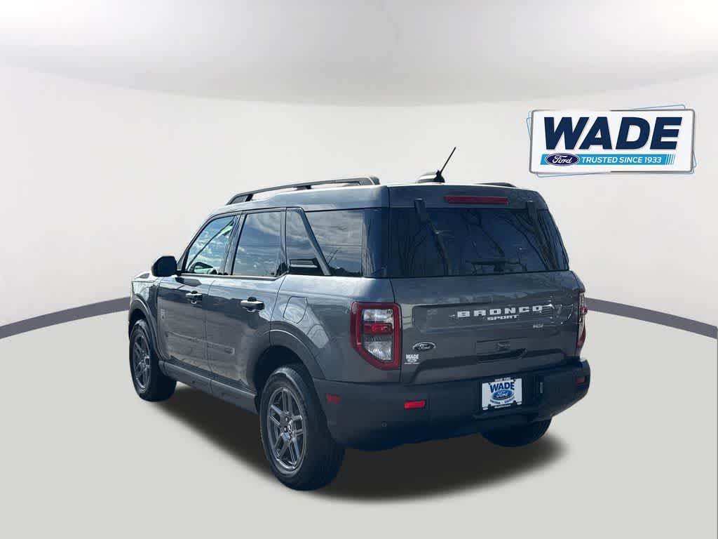 View vehicle photo 7