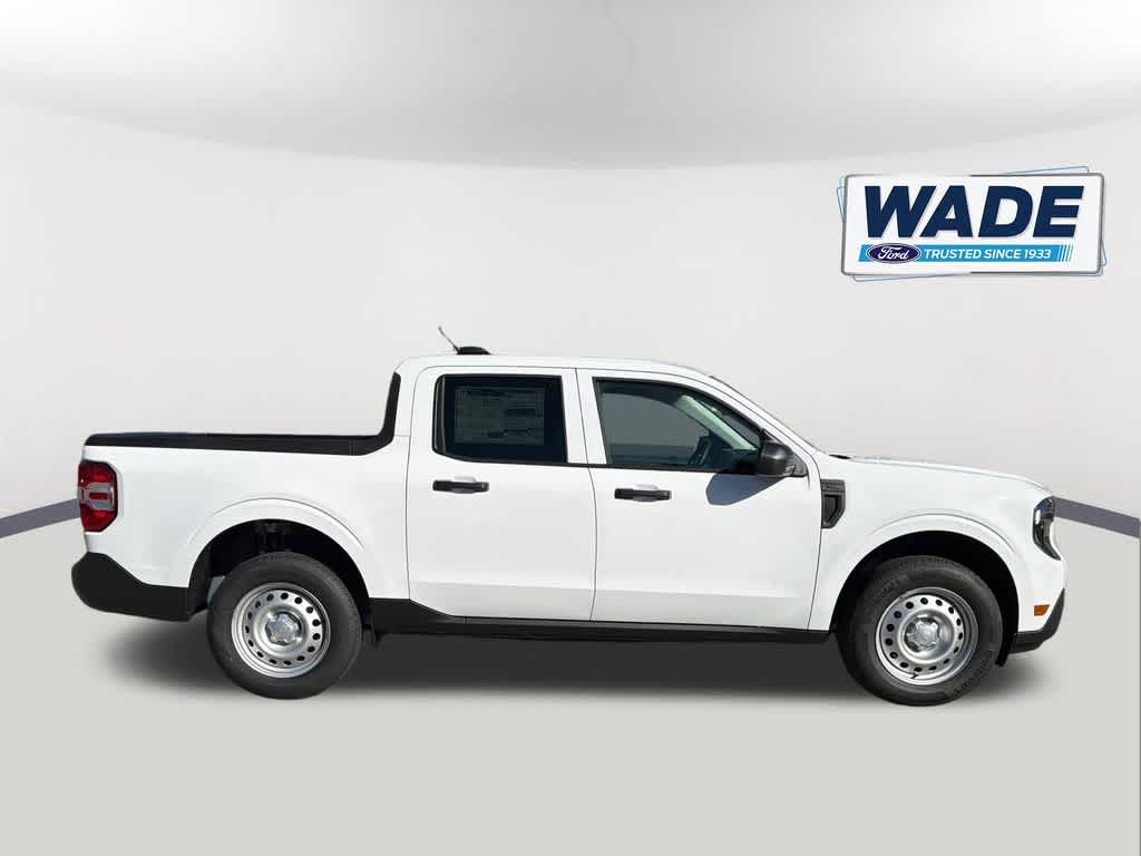 View vehicle photo 4