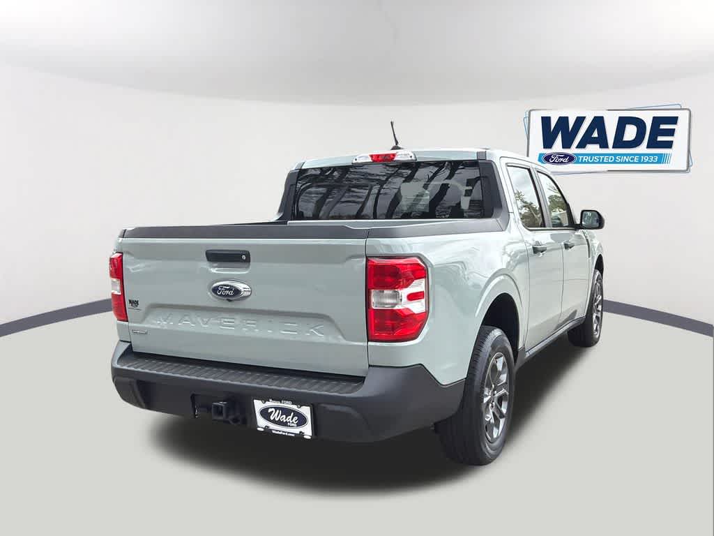 View vehicle photo 5