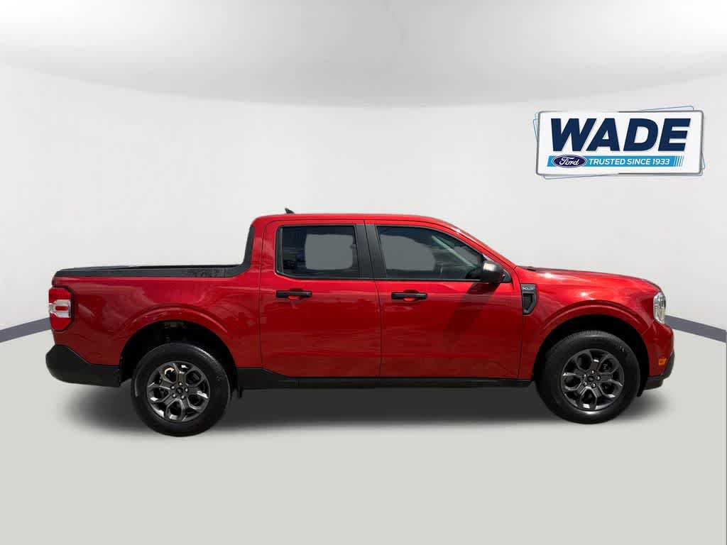 View vehicle photo 4