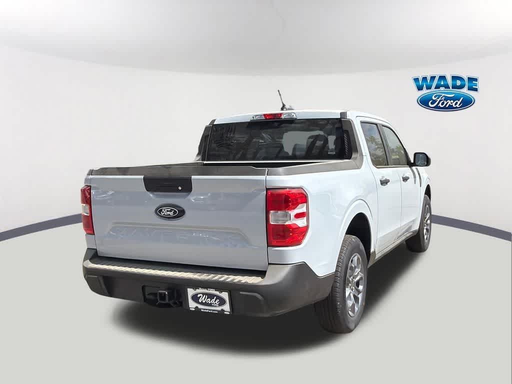 View vehicle photo 5