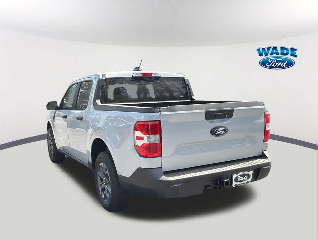 View vehicle photo 7