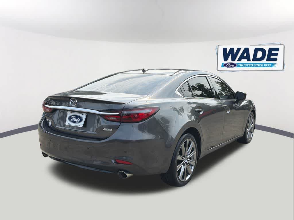 View vehicle photo 5