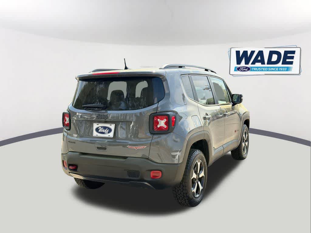 View vehicle photo 5