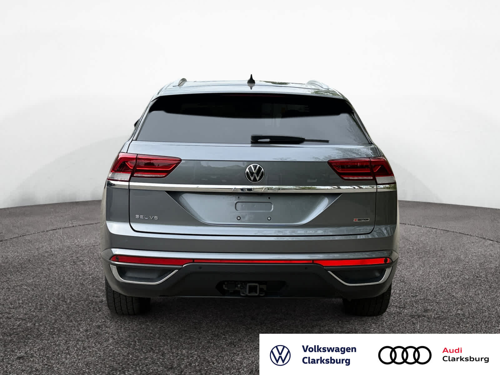 View vehicle photo 6