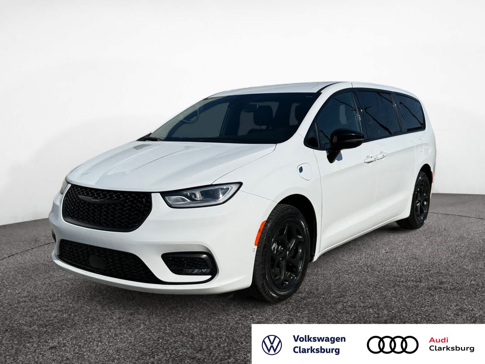 Bright White Clearcoat 2024 Chrysler Pacifica Hybrid S Appearance FWD Minivan Front-Wheel Drive Continuously Variable Transmission