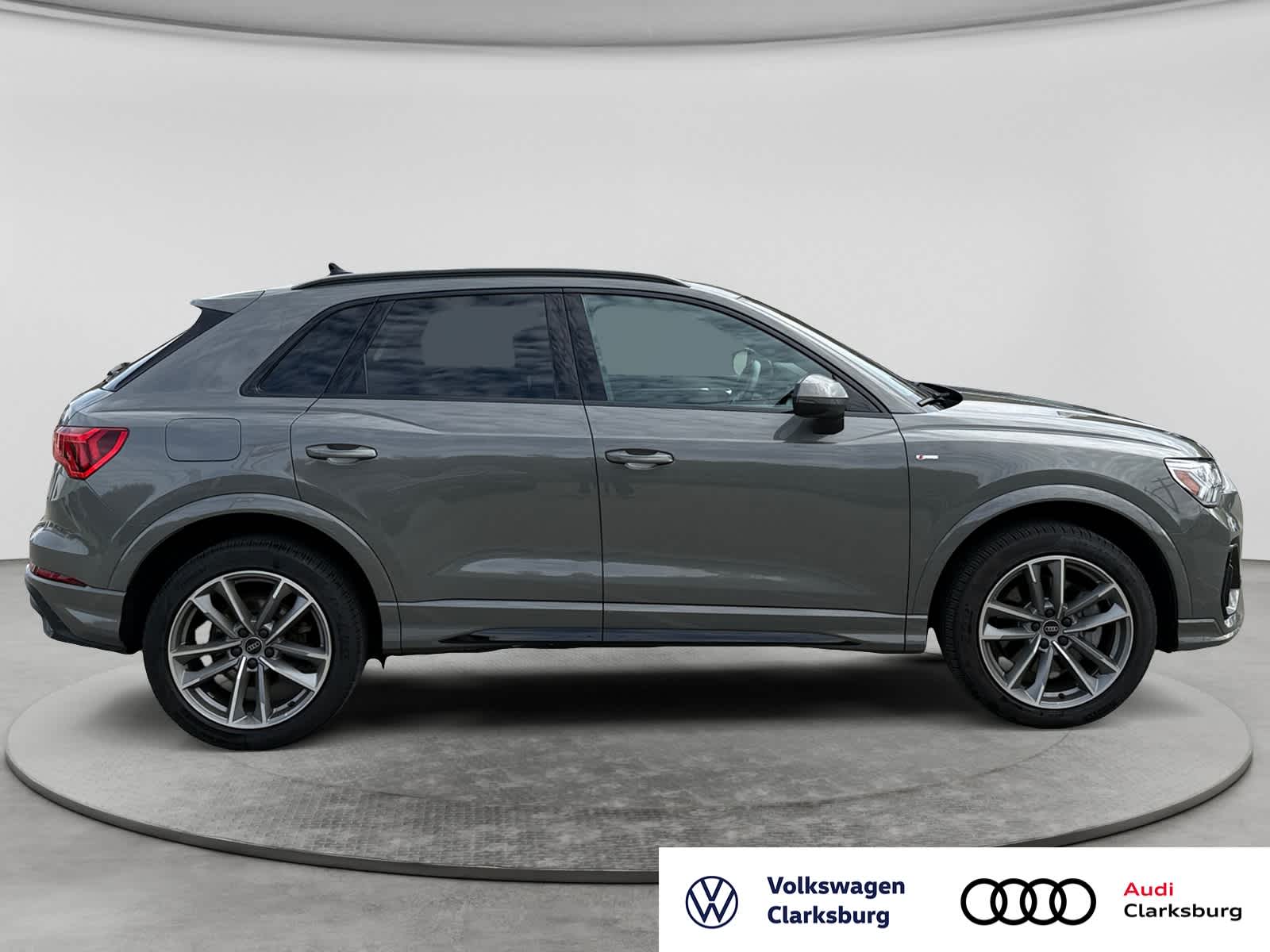 2024 Audi Q3 quattro Premium S Line 45 TFSI
