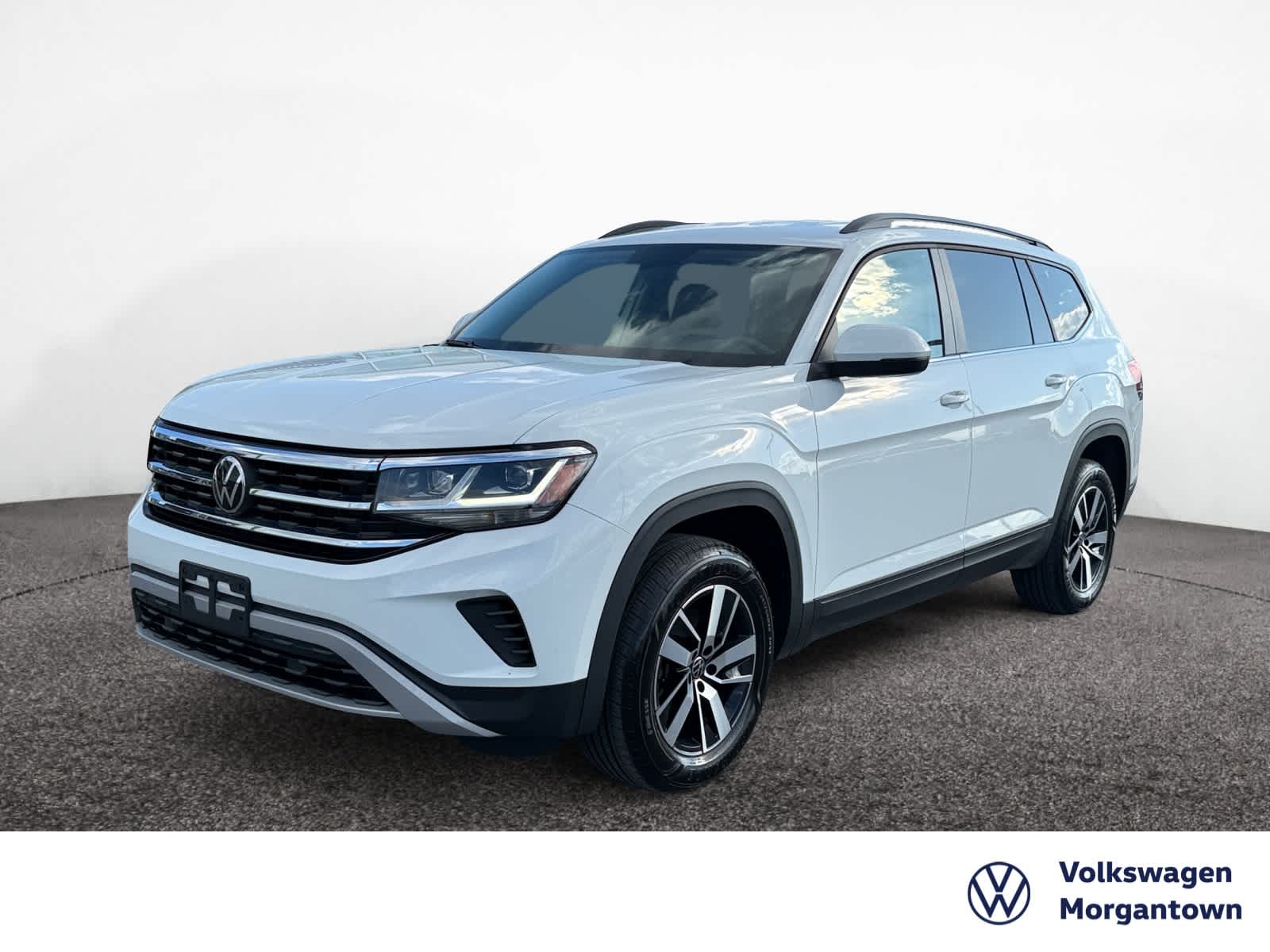 Pure White 2023 Volkswagen Atlas 2.0T SE 4Motion AWD SUV / Crossover All-Wheel Drive 8-Speed Automatic