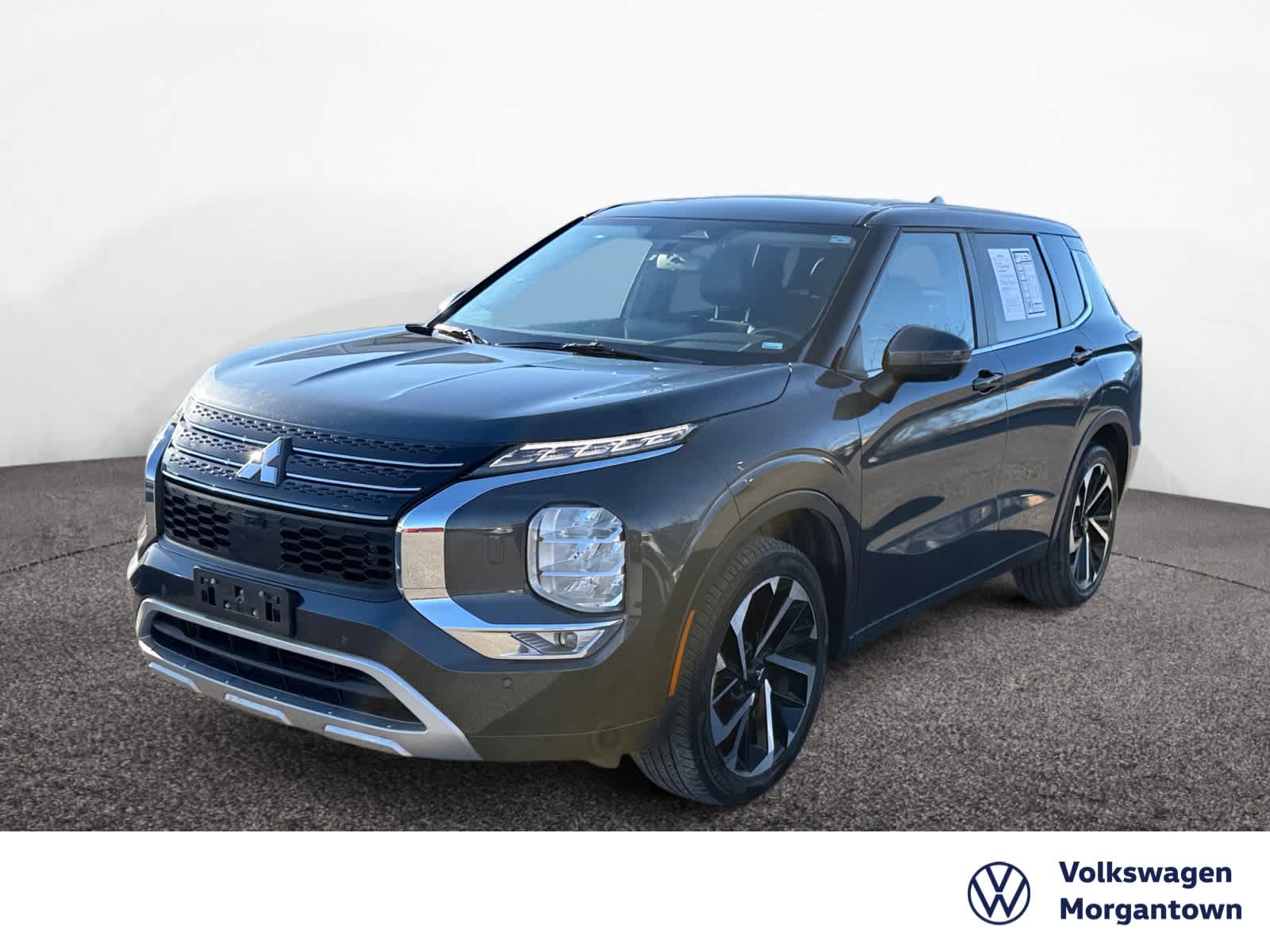 Graphite Gray Metallic 2024 Mitsubishi Outlander SE S-AWC SUV / Crossover All-Wheel Drive Continuously Variable Transmission