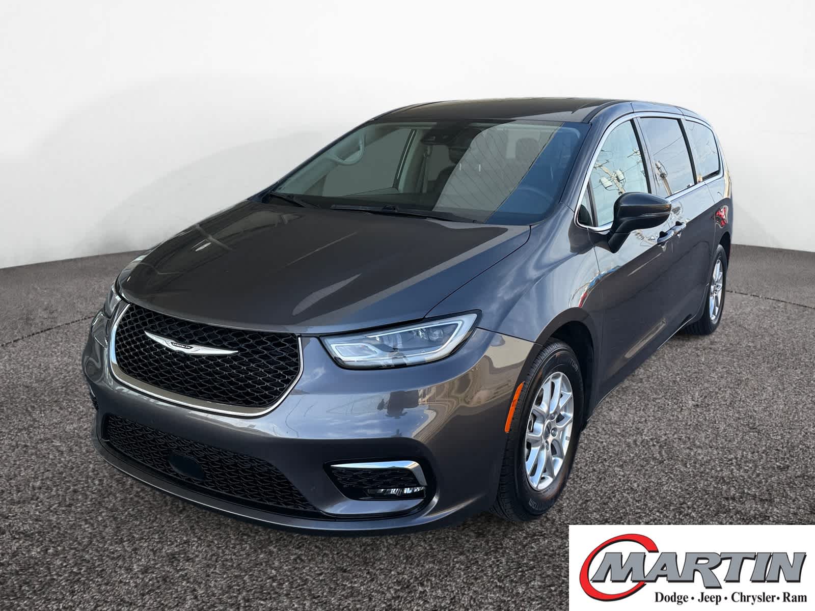 2023 Chrysler Pacifica Touring L FWD Gris (Granite Crystal Metallic Clearcoat) Minivan Tracción delantera 9 velocidades Automática