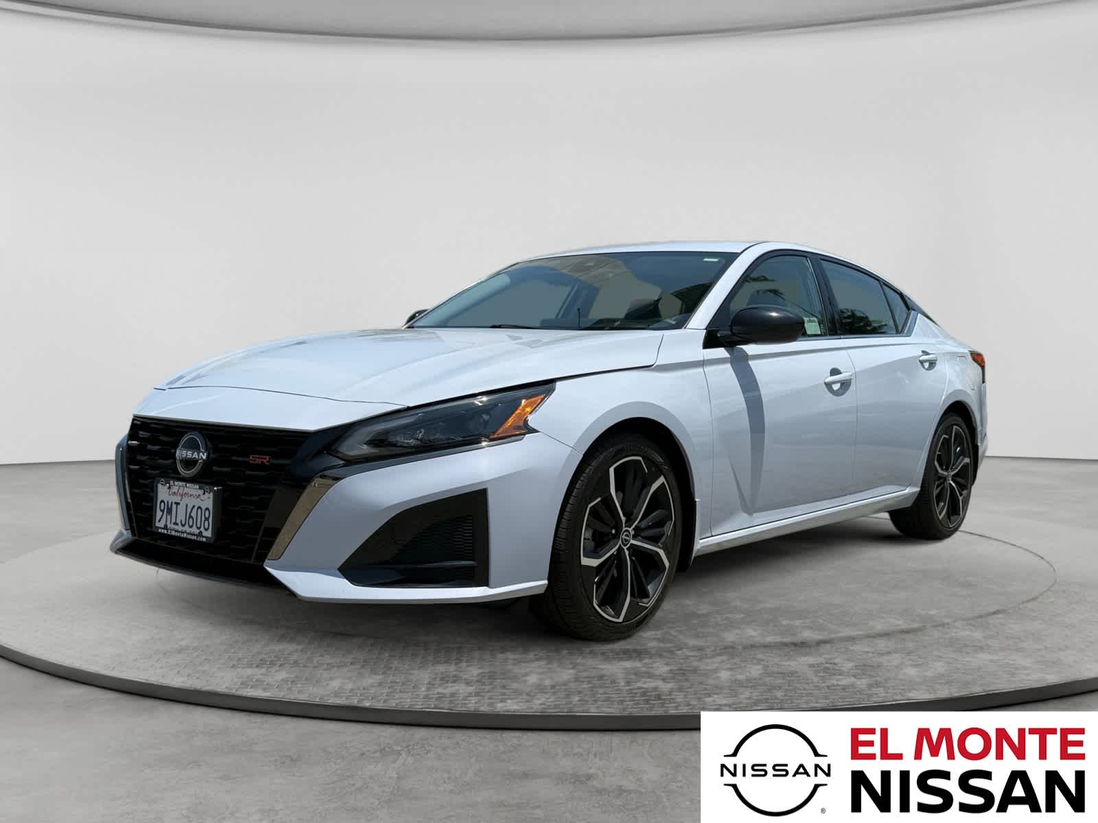 Gray Sky Pearl 2024 Nissan Altima 2.5 SR FWD Sedan Front-Wheel Drive Continuously Variable Transmission