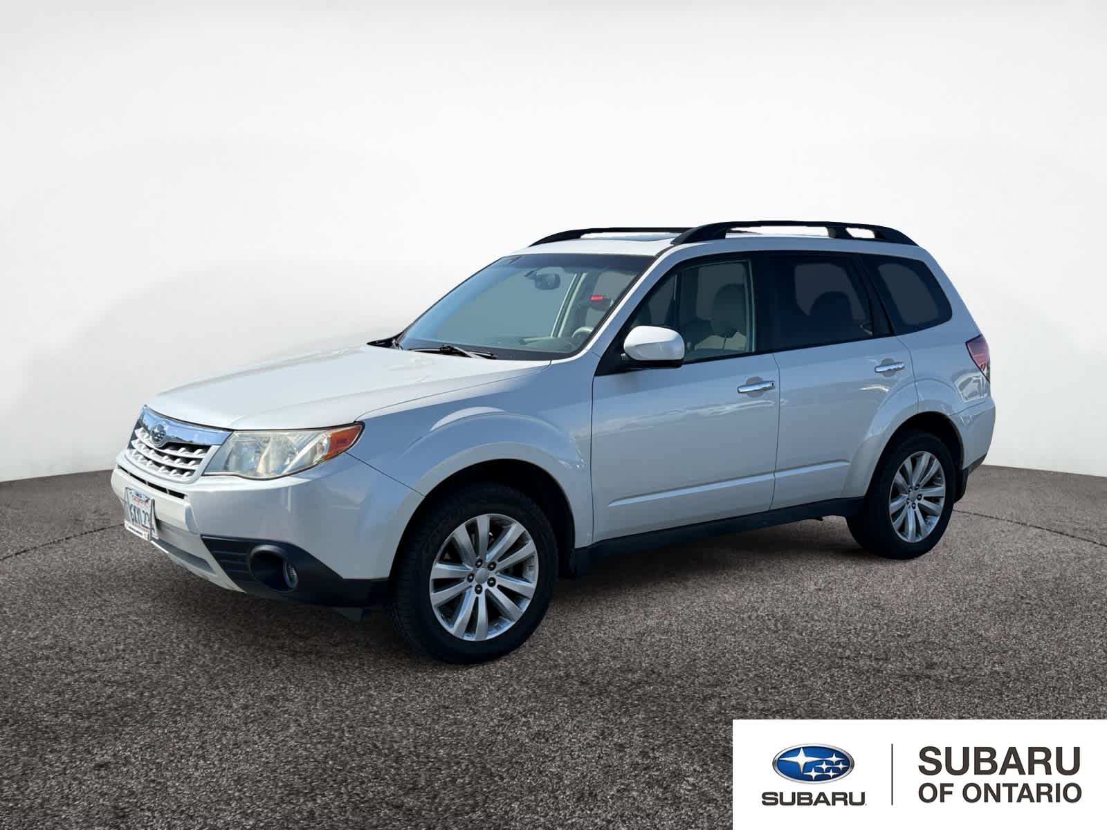 Satin White Pearl 2013 Subaru Forester 2.5X Premium SUV / Crossover All-Wheel Drive 4-Speed Automatic