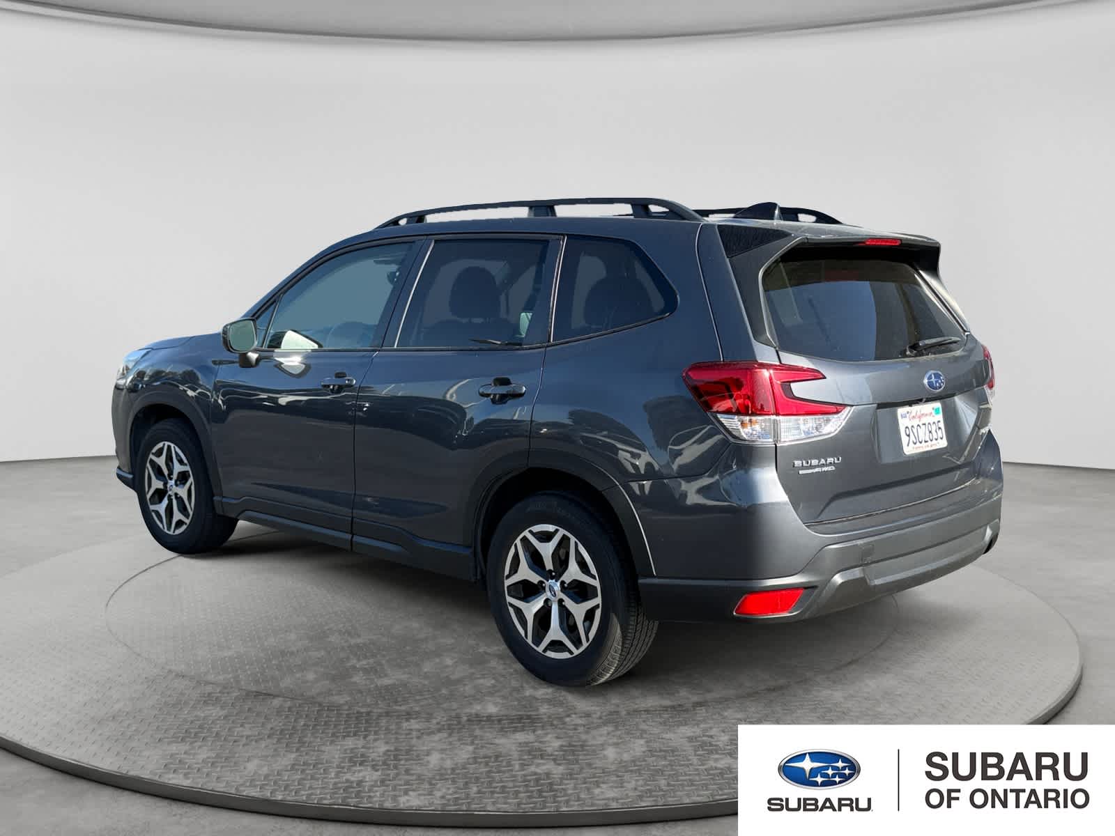 View vehicle photo 7