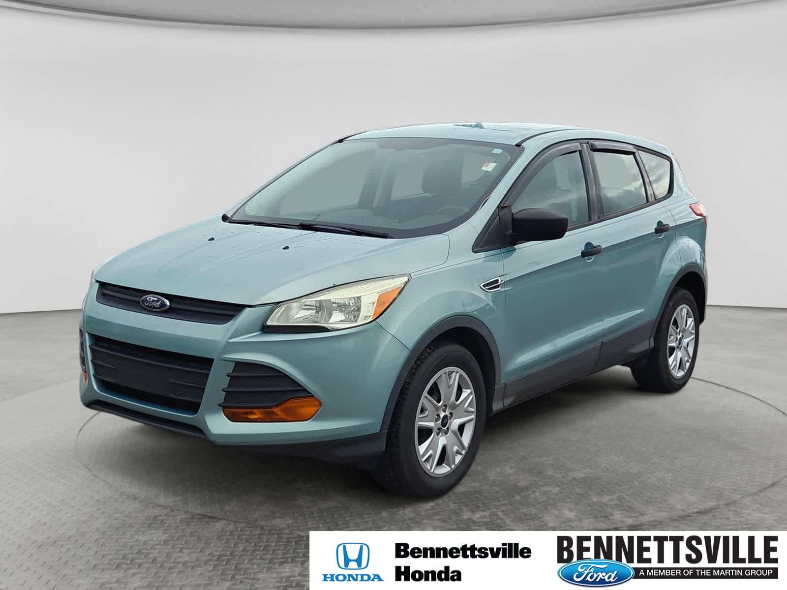  2013 Ford Escape S FWD   