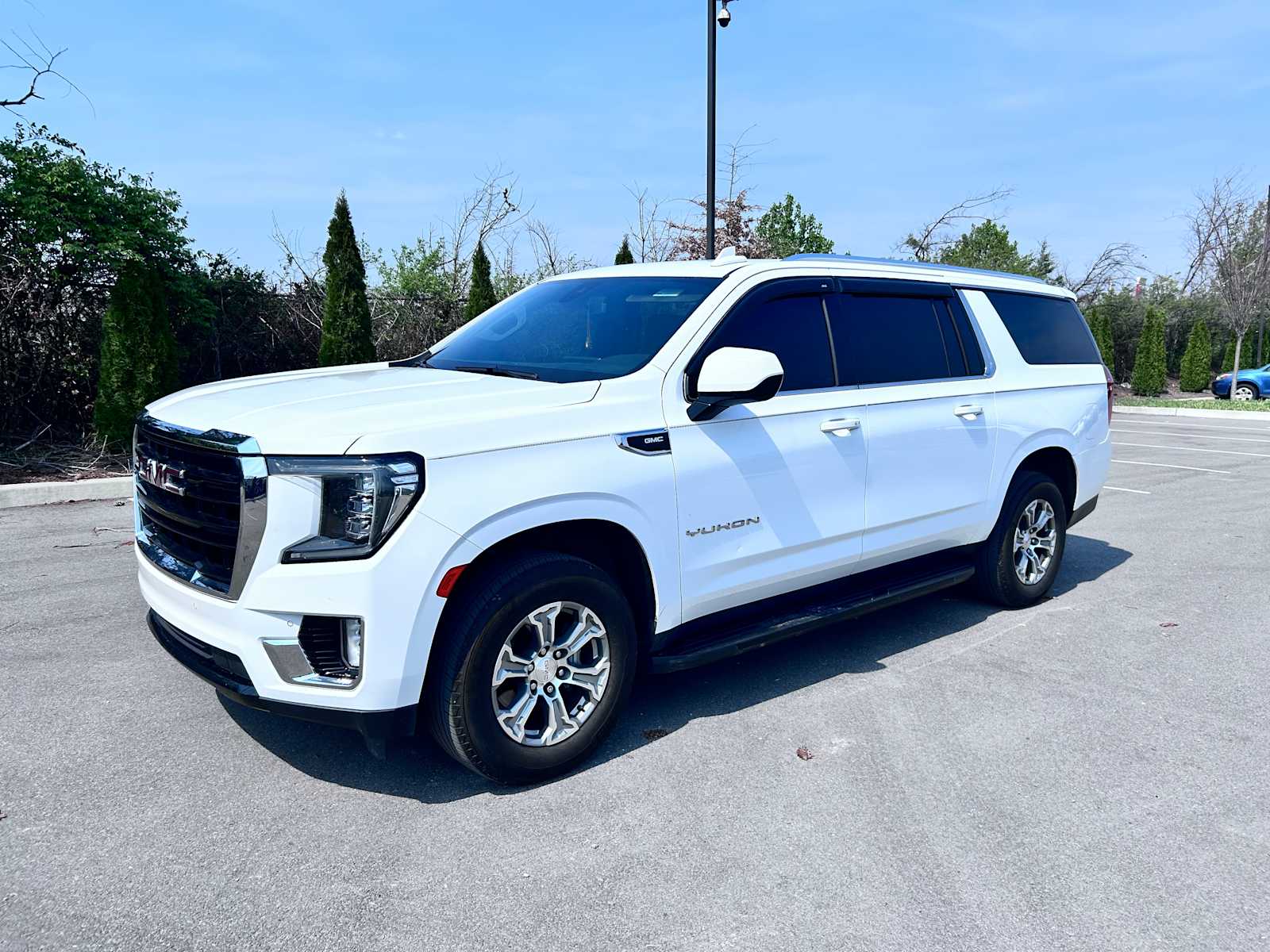 2022 GMC Yukon XL SLE 4WD