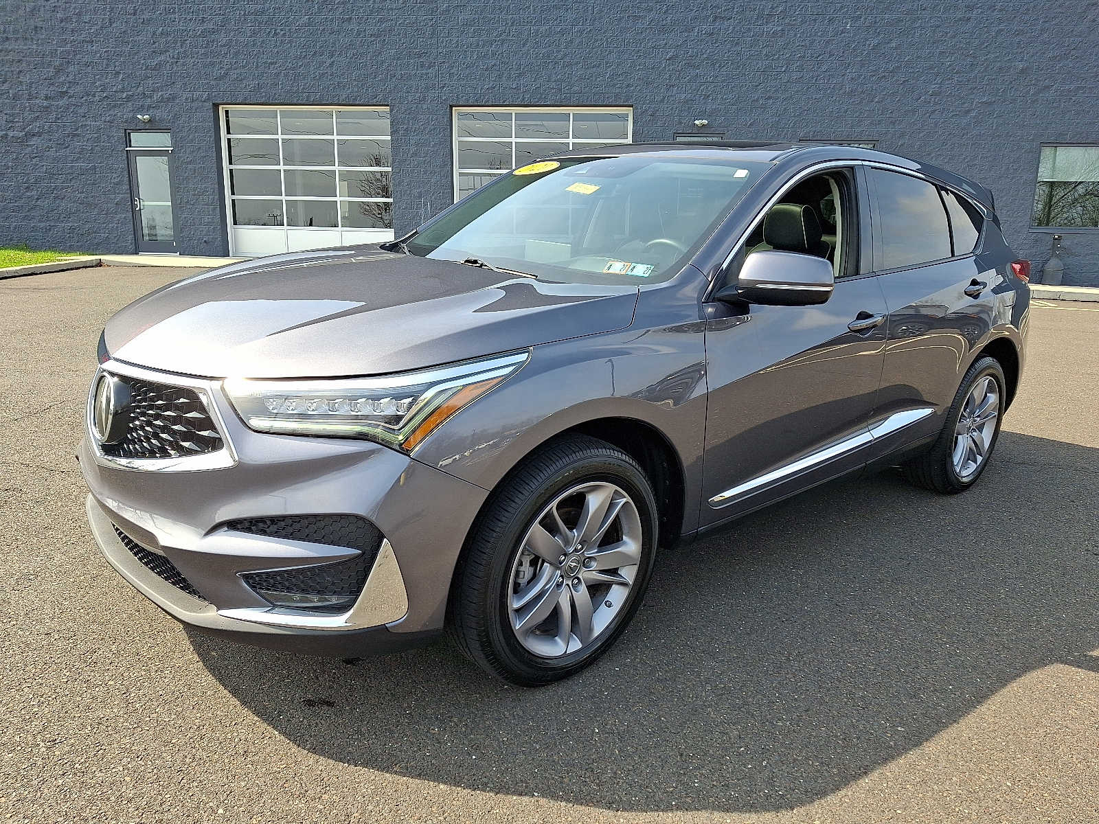 View vehicle photo 3