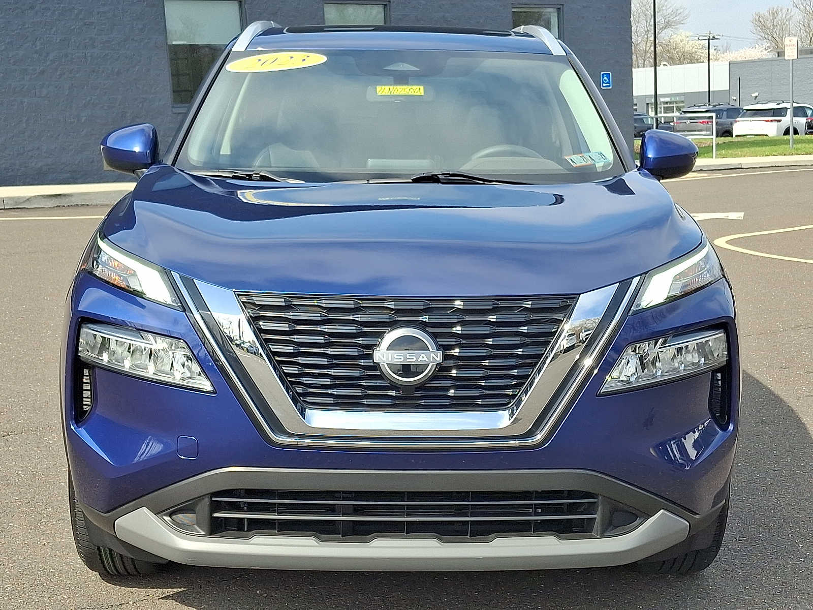 View vehicle photo 2