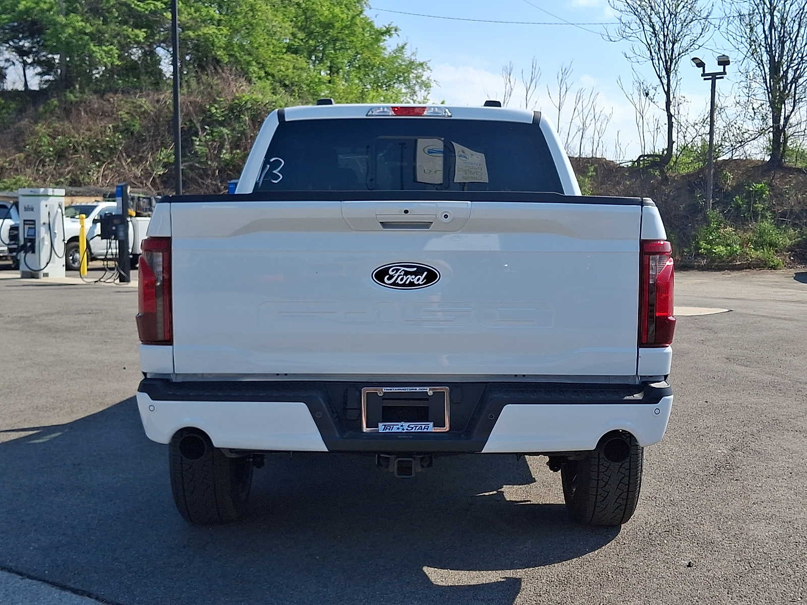 View vehicle photo 5