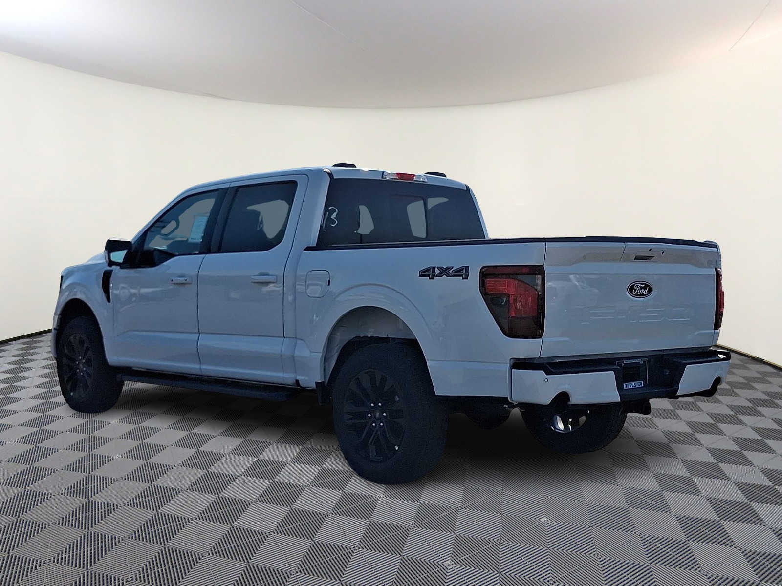 View vehicle photo 4