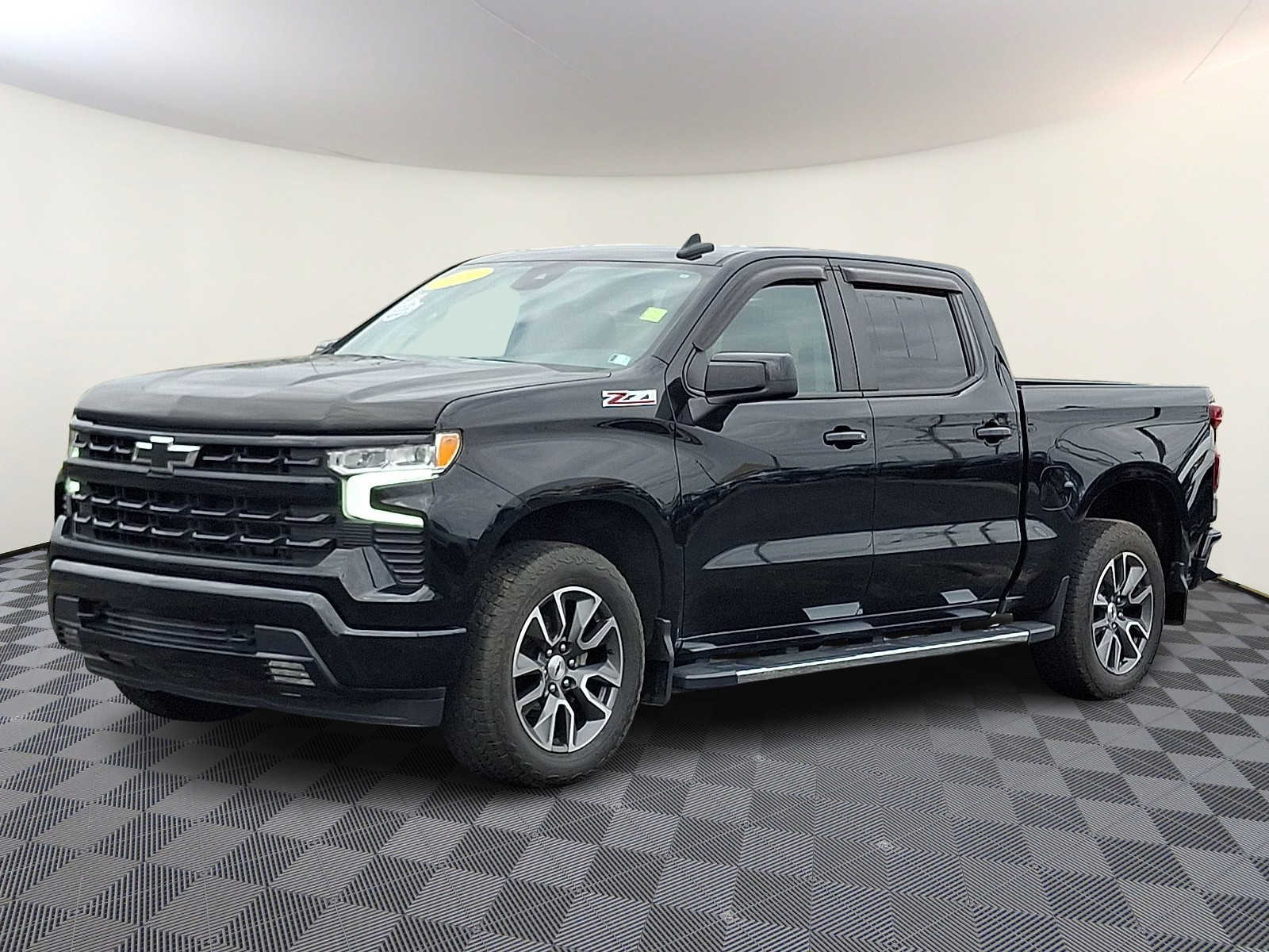 View vehicle photo 6