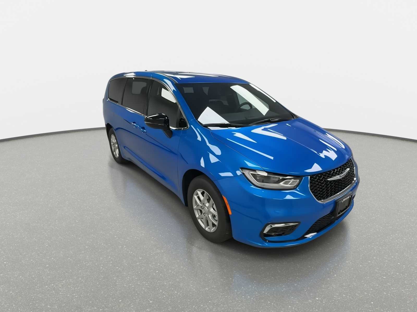 View vehicle photo 2