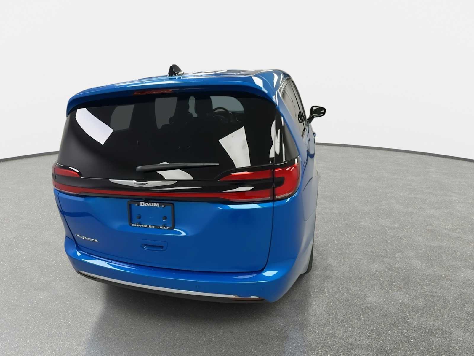 View vehicle photo 7