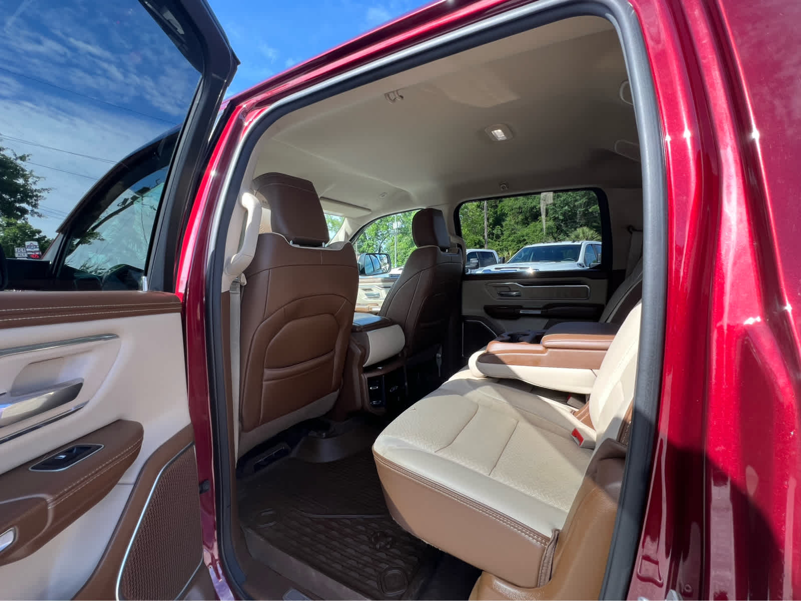 2020 Ram 1500 Laramie - 6