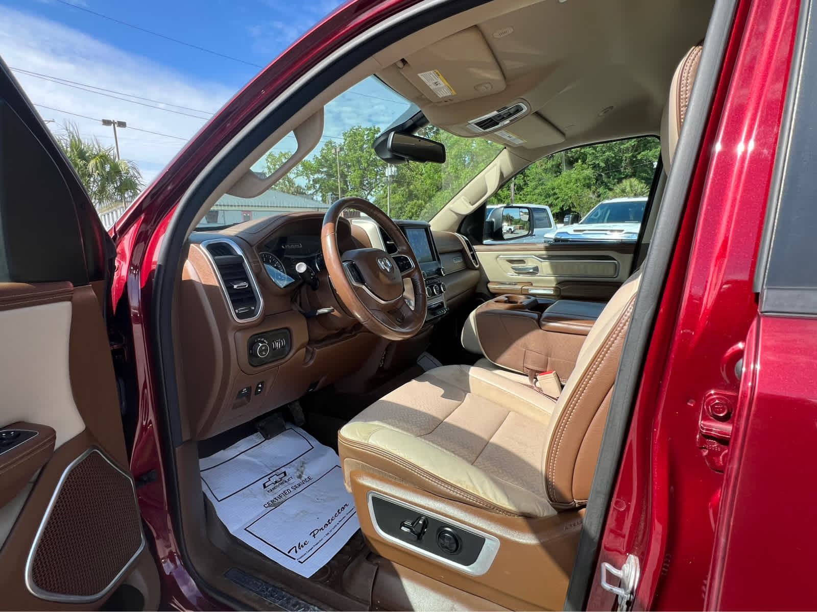 2020 Ram 1500 Laramie - 9