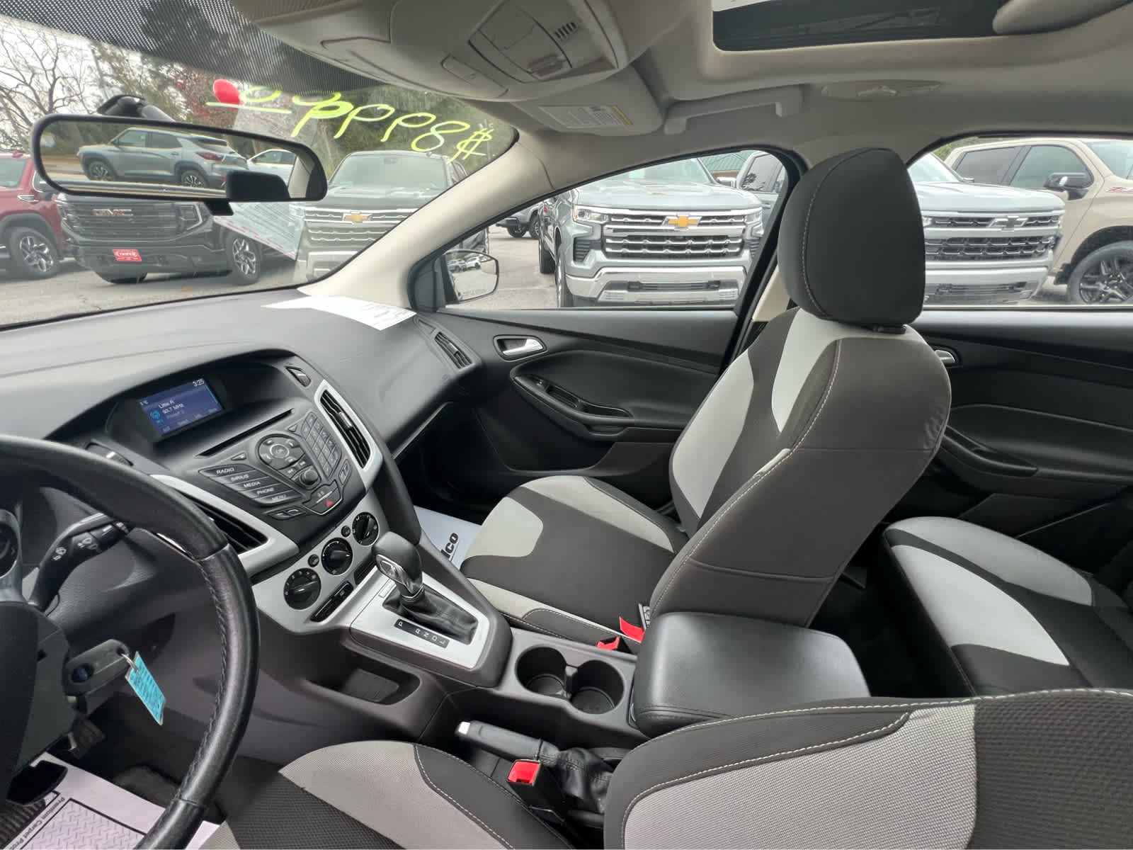 2014 Ford Focus SE - 9