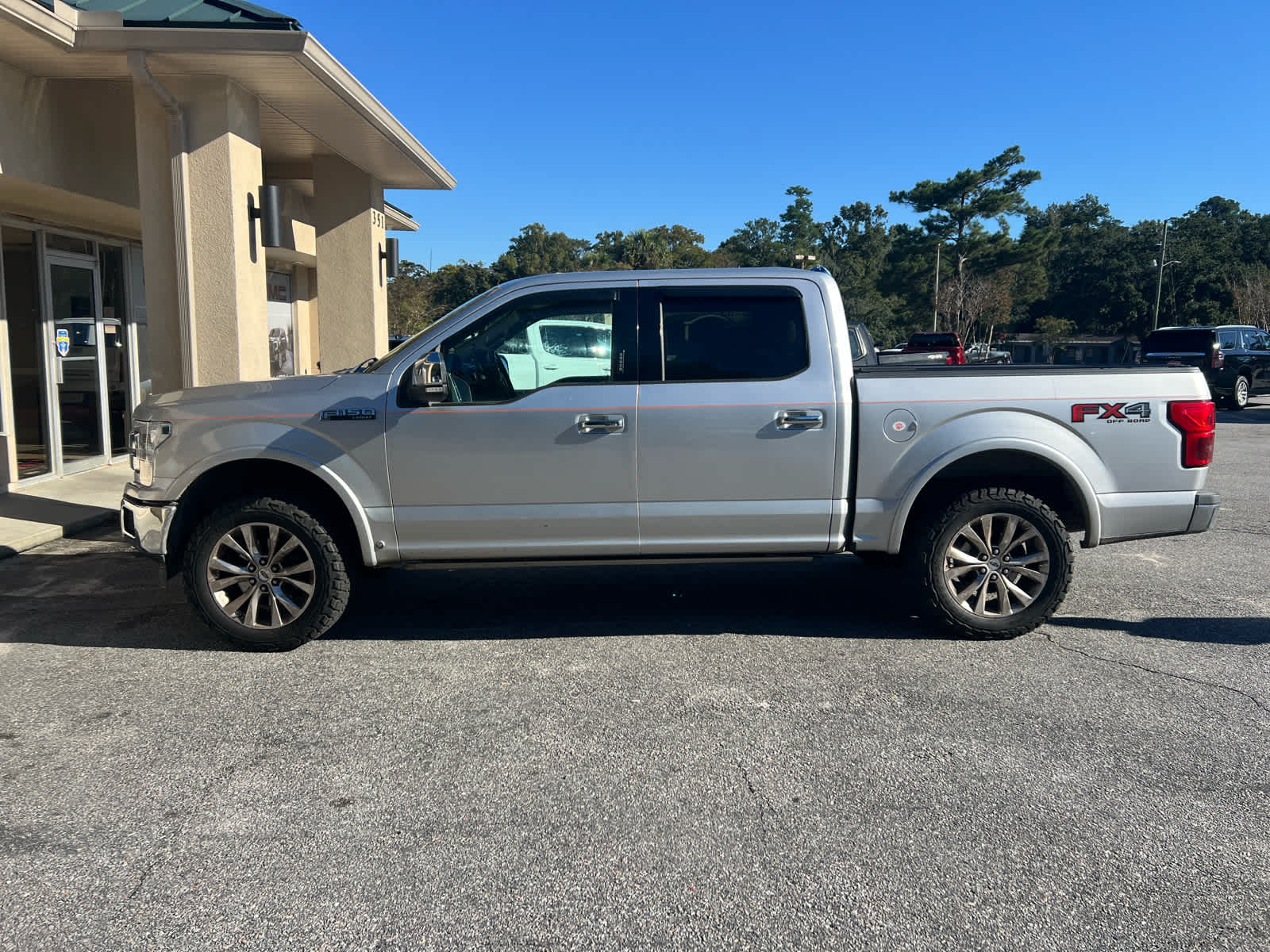 2018 Ford F-150 LARIAT - 0