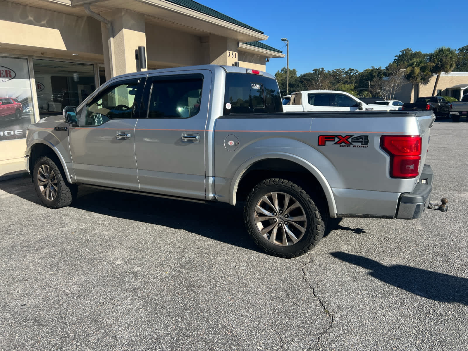 2018 Ford F-150 LARIAT - 2