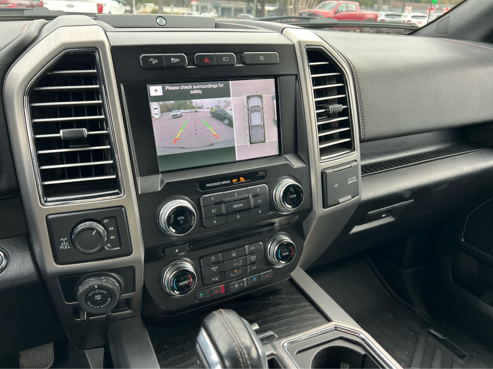 2018 Ford F-150 Platinum - 9