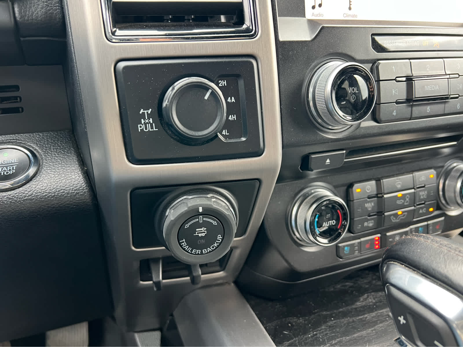 2018 Ford F-150 Platinum - 10