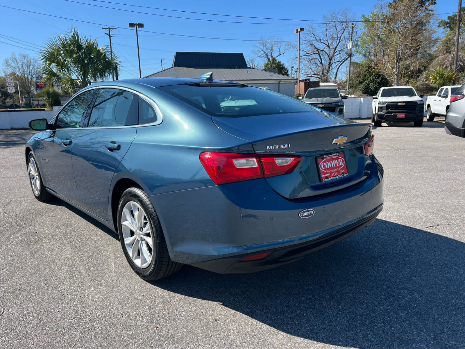 2025 Chevrolet Malibu LT - 3