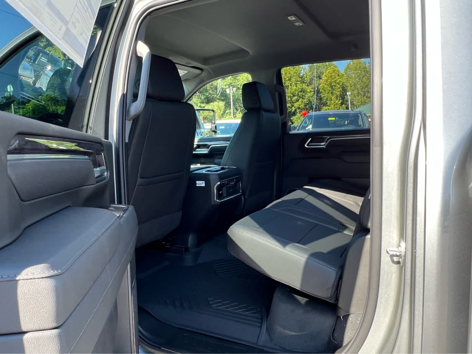 2025 Chevrolet Silverado 2500HD LTZ - 6