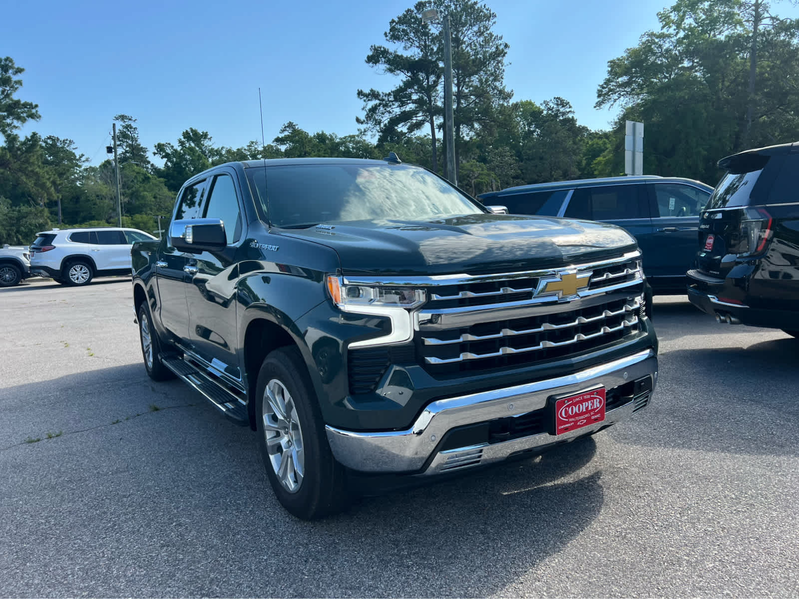2025 Chevrolet Silverado 1500 LTZ - 1