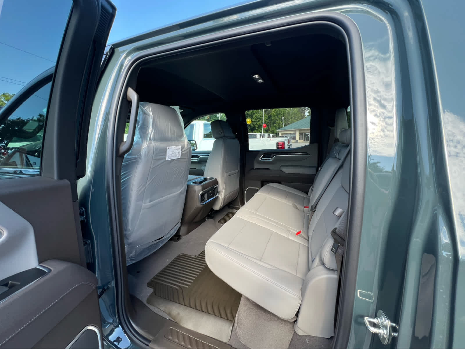 2025 Chevrolet Silverado 1500 LTZ - 5