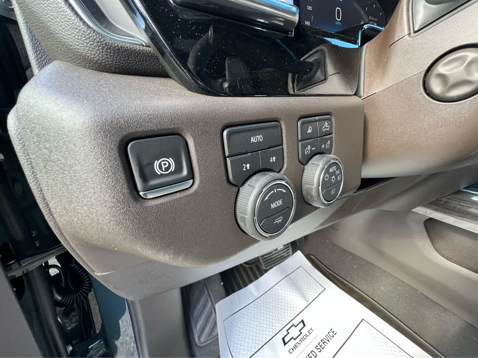 2025 Chevrolet Silverado 1500 LTZ - 11