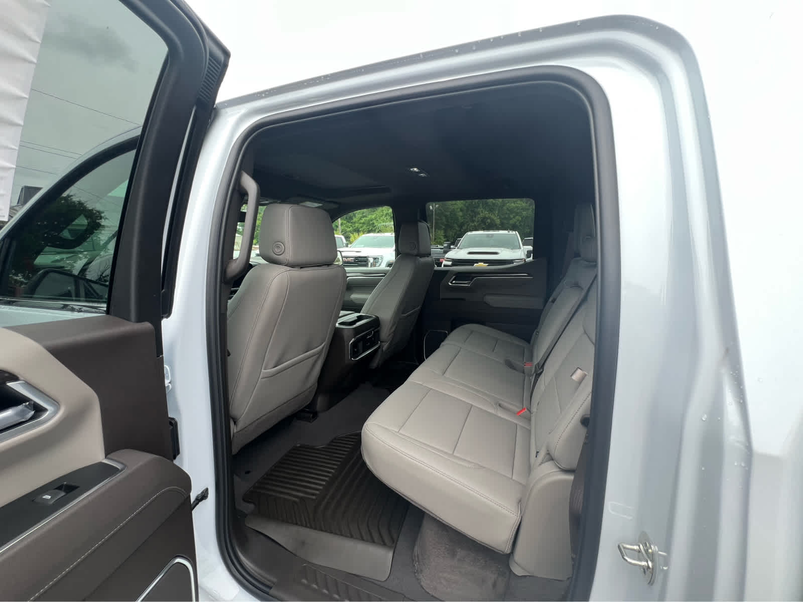 2026 Chevrolet Silverado 1500 LTZ - 6