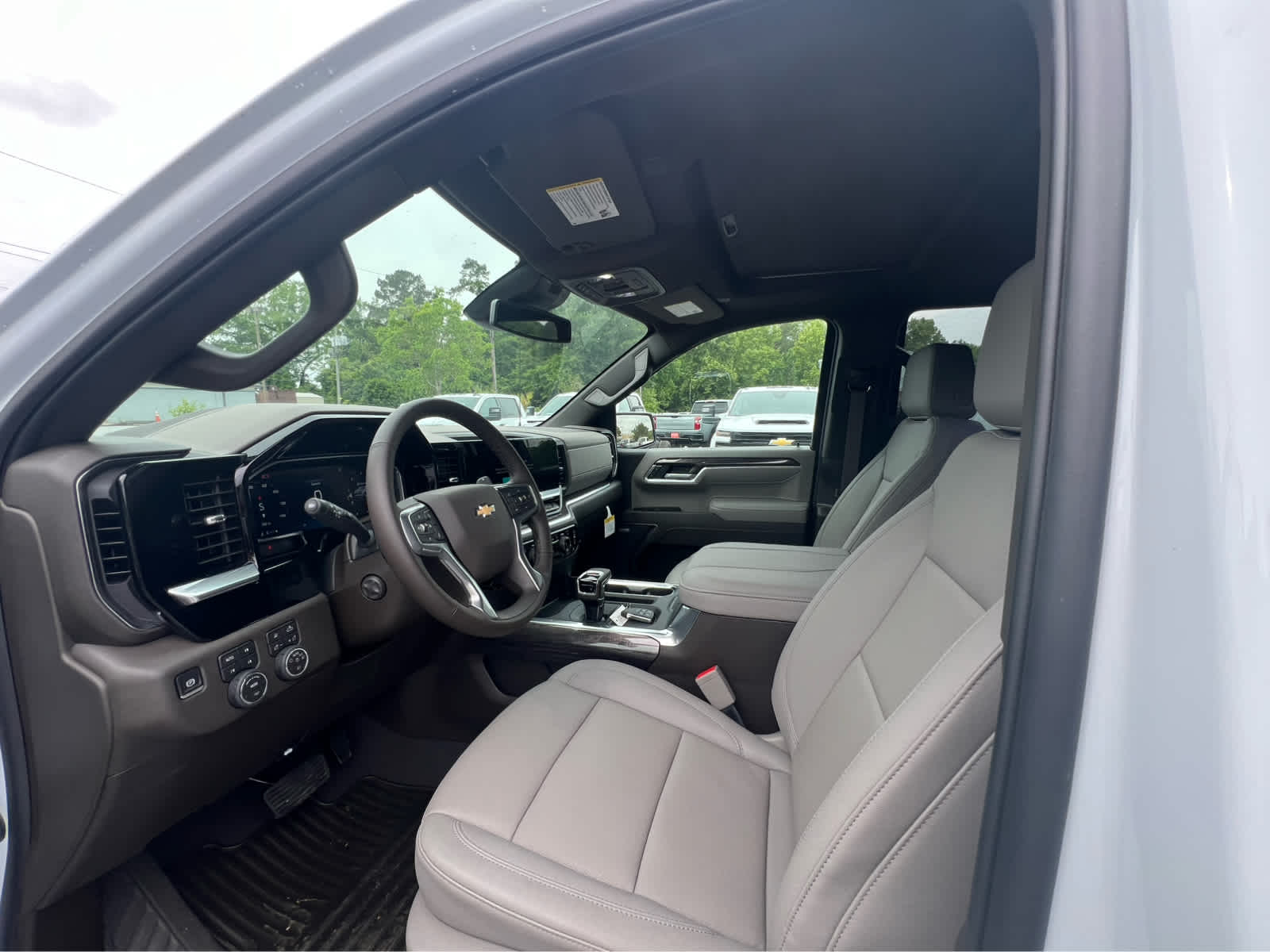 2026 Chevrolet Silverado 1500 LTZ - 8