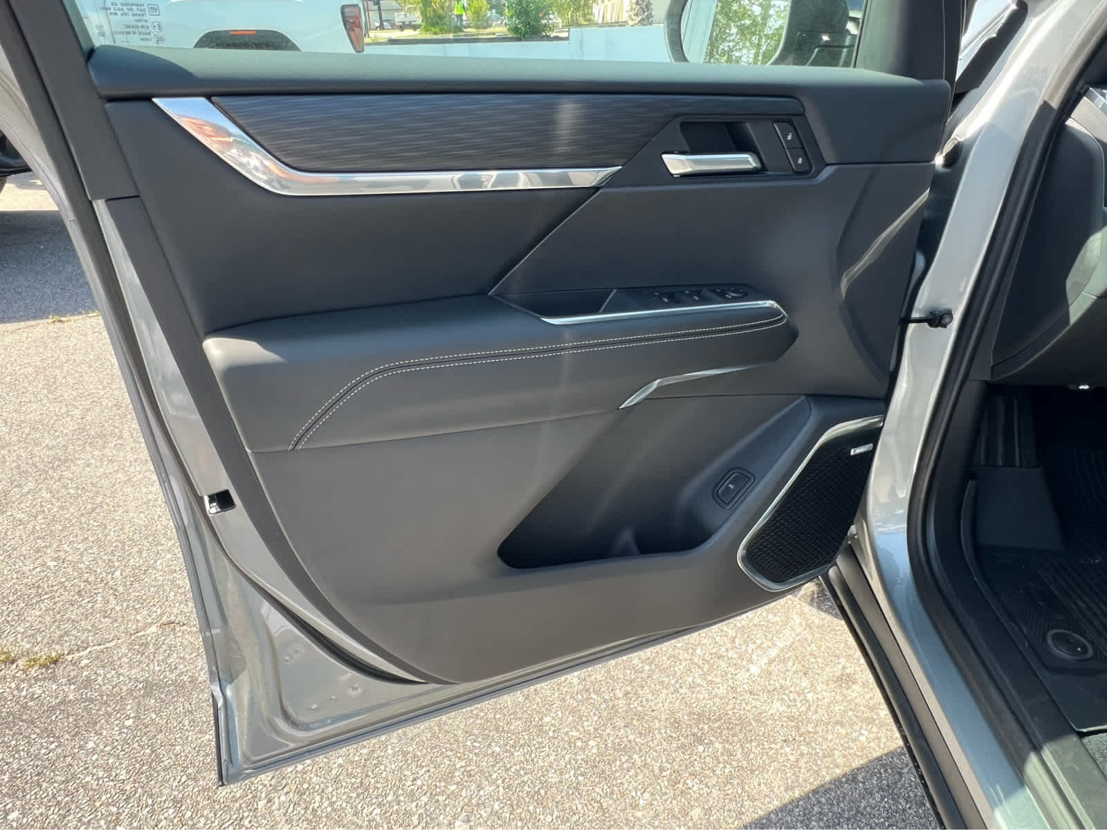 2025 GMC Acadia FWD Elevation - 5