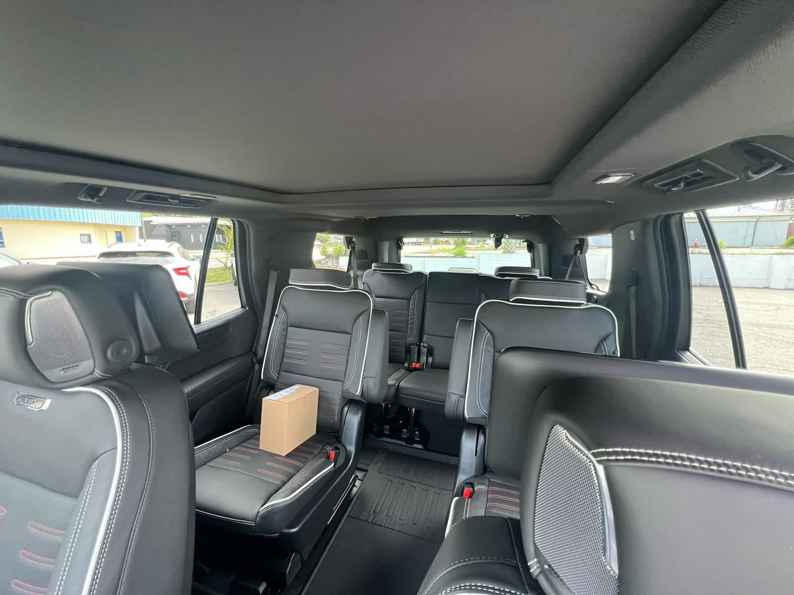 2026 GMC Yukon AT4 Ultimate - 11