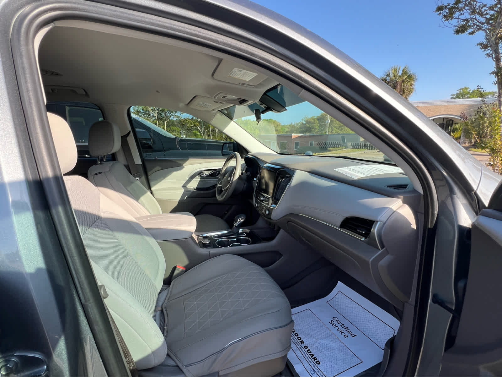 2021 Chevrolet Traverse LT Cloth - 1