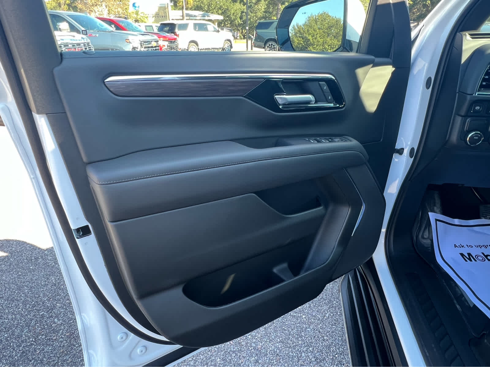 2025 Chevrolet Tahoe LS - 6