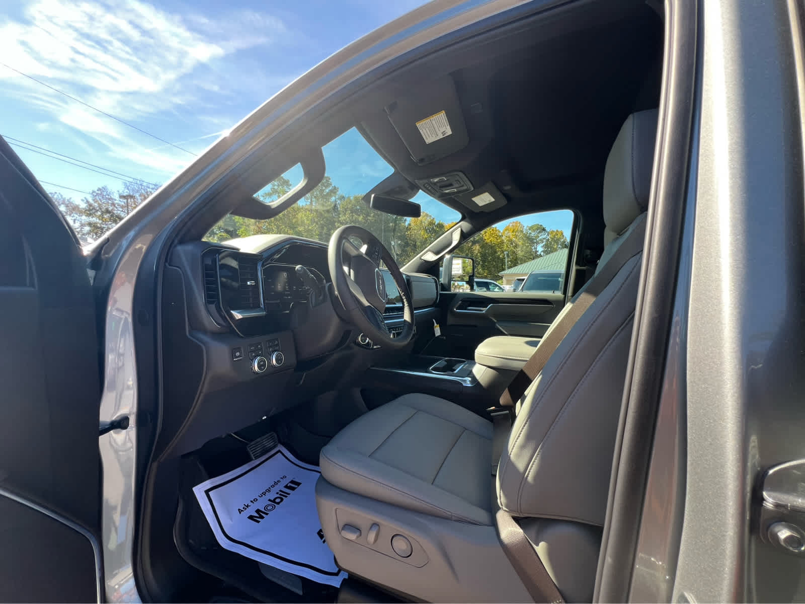 2026 GMC Sierra 2500HD SLT - 8