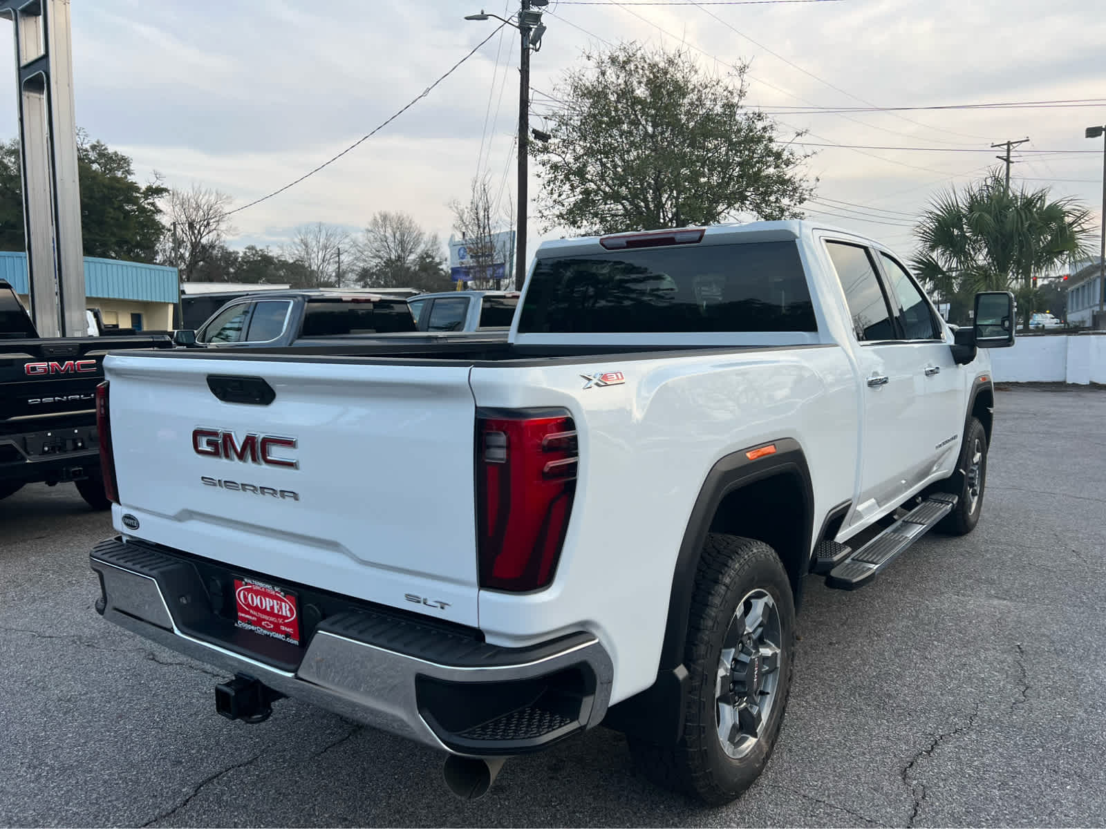 2026 GMC Sierra 2500HD SLT - 3