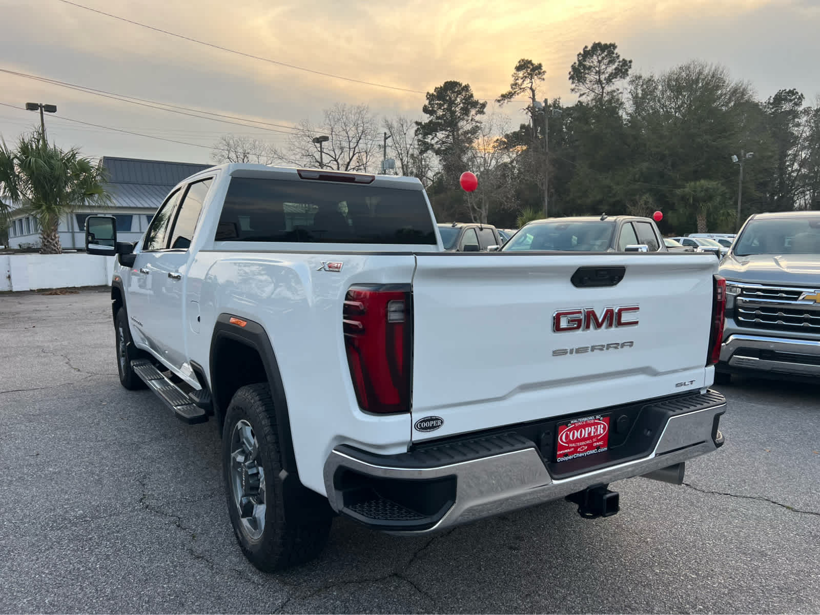 2026 GMC Sierra 2500HD SLT - 4